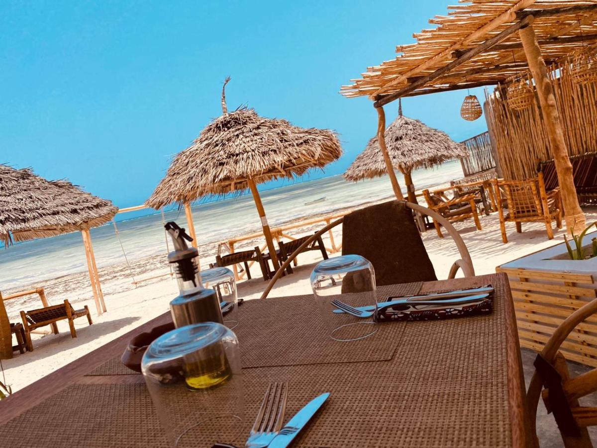 Helwas Zanzibar Beach Hotel Буэхуу Экстерьер фото