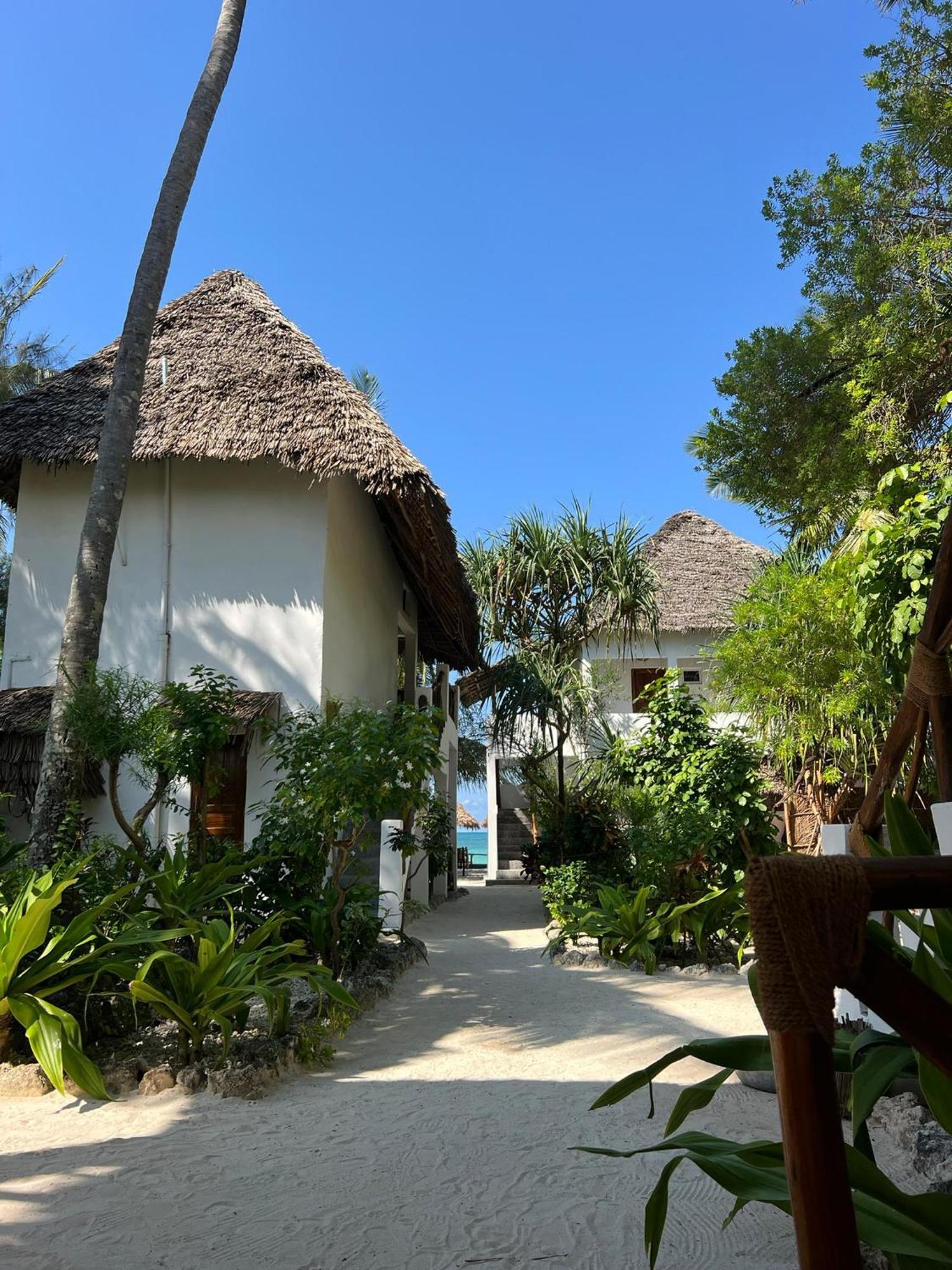 Helwas Zanzibar Beach Hotel Буэхуу Экстерьер фото