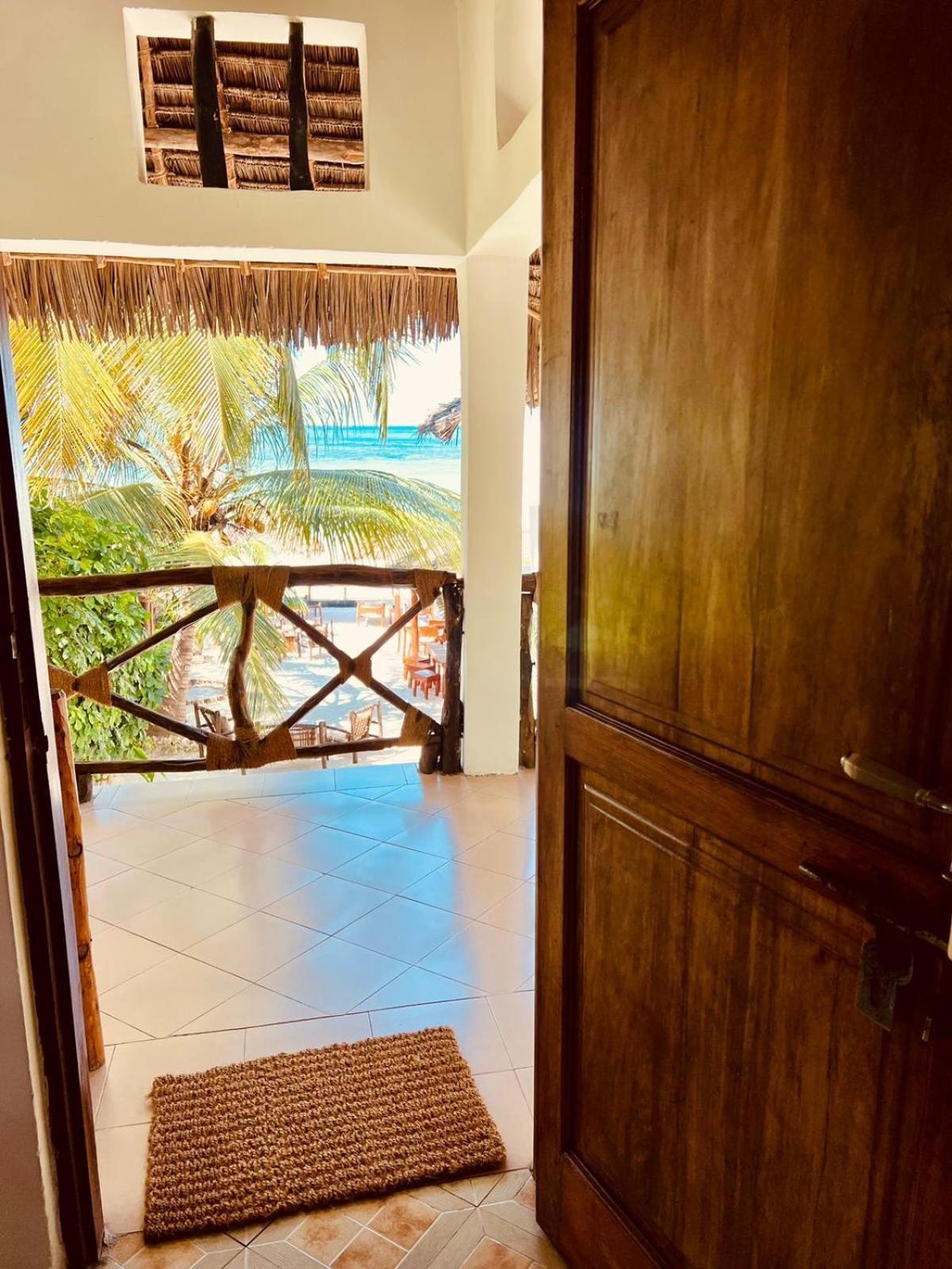 Helwas Zanzibar Beach Hotel Буэхуу Экстерьер фото